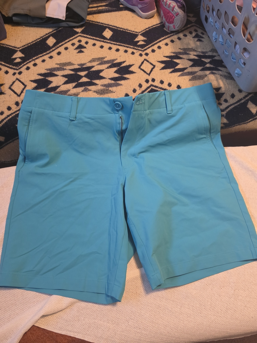Under Armour HeatGear Men's Blue Solid Chino Shorts Flat Front Button Stretch 38